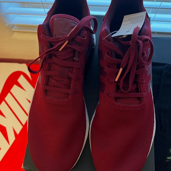 ADIDAS NMD R2 - Picture 2 of 6